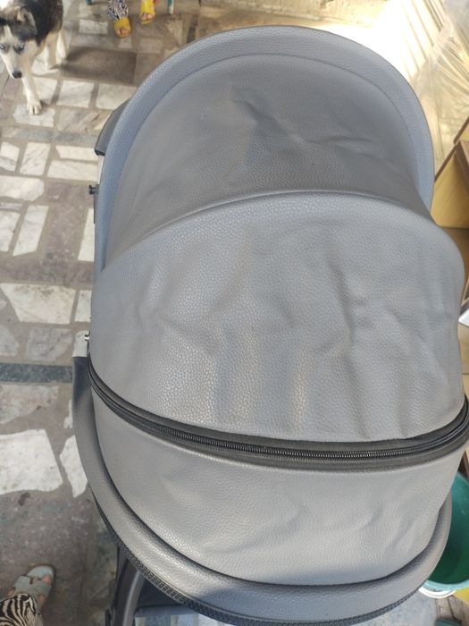 Продам коляску от 0-3 лет