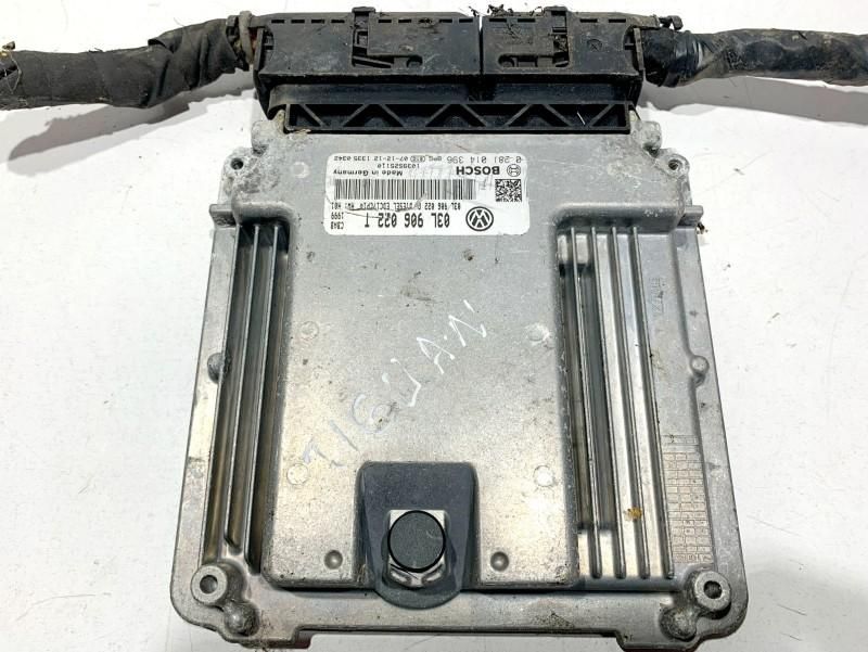 Calculator motor ECU Volkswagen Tiguan 03L906022T 2.0 tdi CBAB