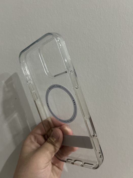 Чехол на айфон 16 про макс