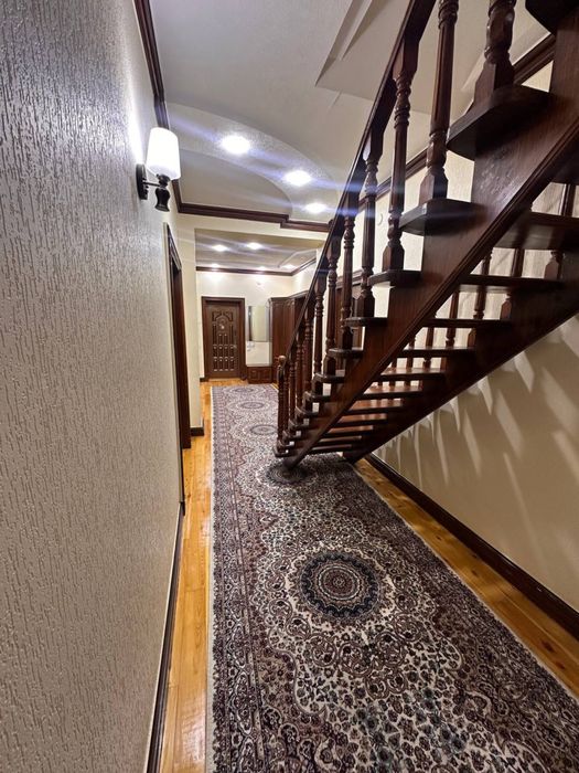 Продается банковский дом дуплекс