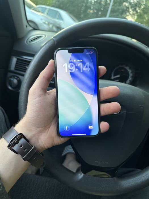 iPhone 14,Айфон 14 в хорошем состоянии