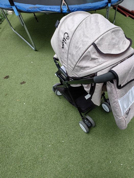 Лятна детска количка Moni Elisa
Лятна количка Moni Elisa Сива е подход