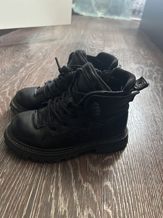 Продам ботинки для мальчика