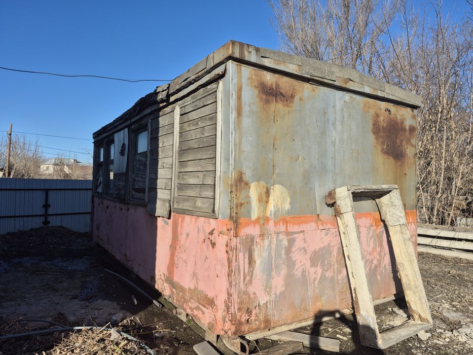 Вагончик размер 4.5м на 2.5м.