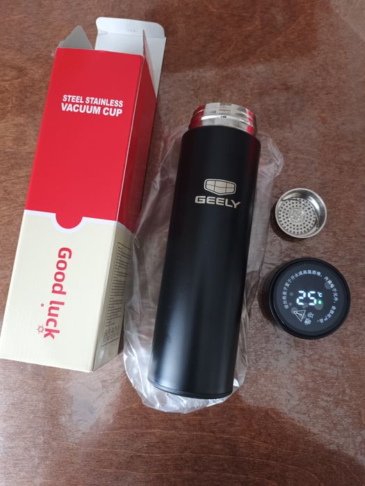 Термо кружка с индикацией температуры.