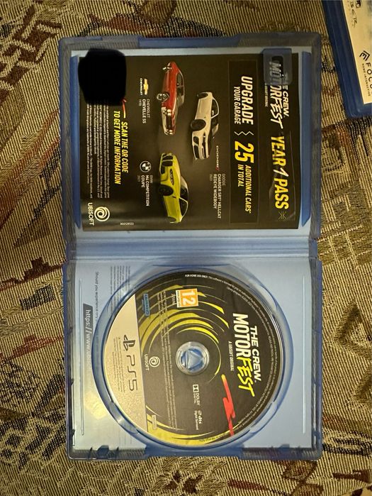 Диски на Пс 5 The Crew moterfest и Cyberpunk 2077 RUS