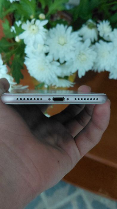 Продам iPhone 7 Plus 128GB