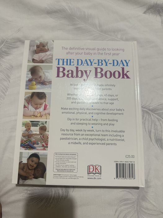 Day by day Baby Book книга за майката