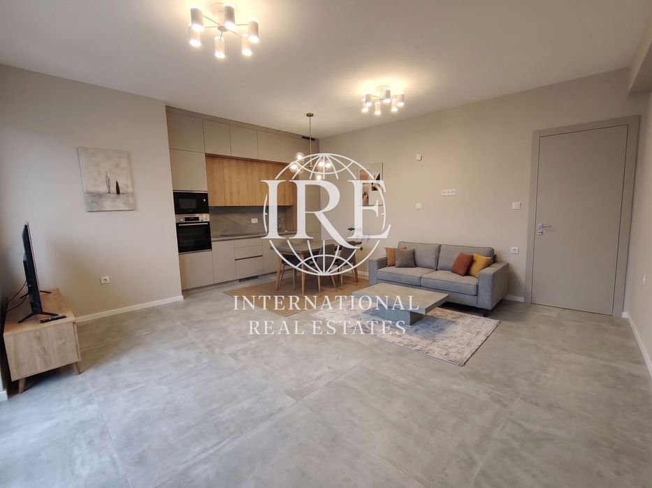 Продава се Двустаен апартамент в Варна, Автогара - 75 кв.м за 1667 €/кв.м - Снимка #3