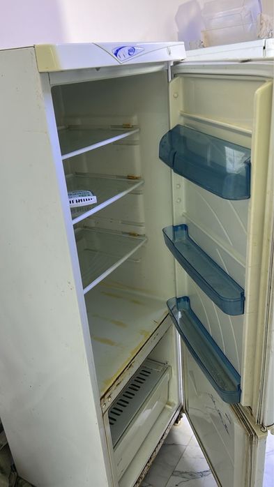 Холодьилниктер сатылады