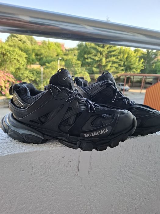 Balenciaga track led.