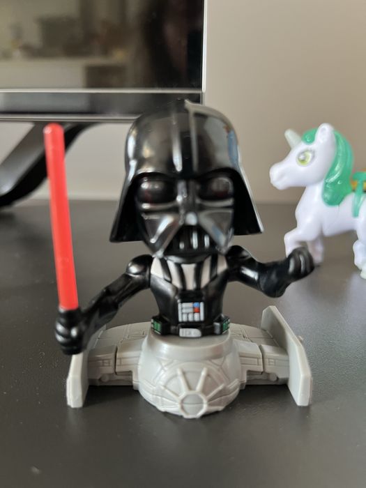 Kinder Surprise Maxi