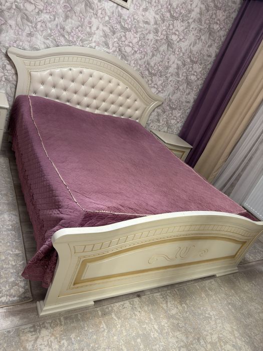 Спальный гарнитур