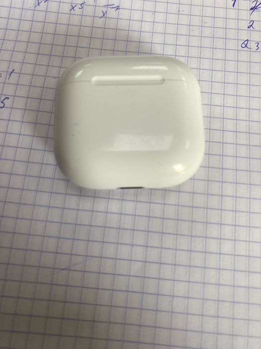 Airpods 4  aplle
