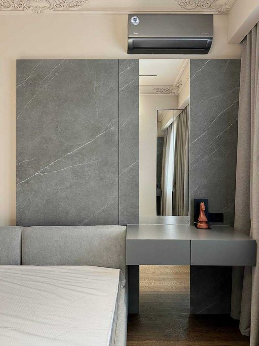 Сдам НОВУЮ СВЕТЛУЮ 3х ком кв-ру рядом метро Д.Народов 3\5\12   (P5)