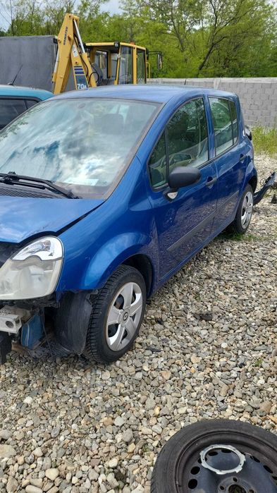 Usa Dreapta Fata stanga/dreapta Spate Renault Modus