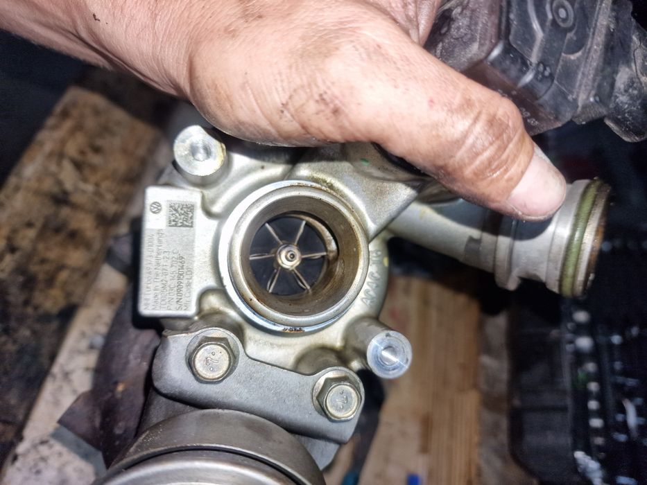 Turbina turbo 1.4 cax caxa  vw golf 6 jetta passat b7