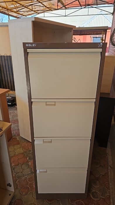 Продается офисные столы