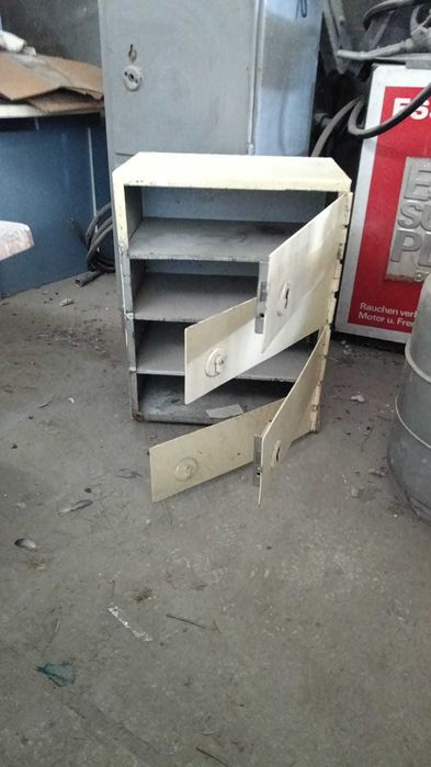 Сейф металический