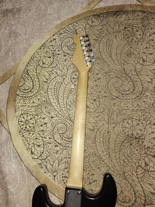 Электро гитара fender Stratocaster