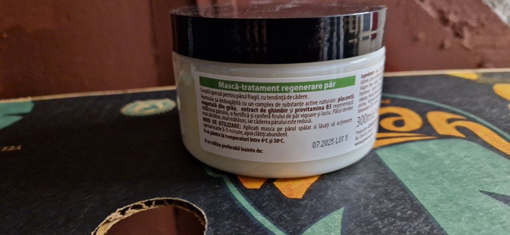 Masca tratament regenerare par cu placenta Recapil