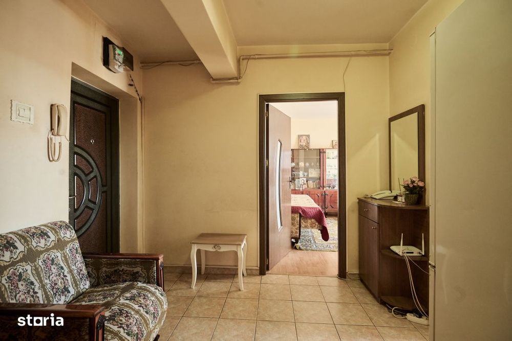 Apartament cu 3 camere - CENTRAL, zona 1 Mai, Pitesti