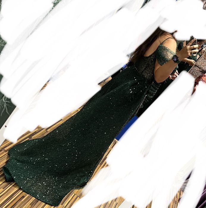 Rochie de seara Donatella model deosebit Smarald unicat cu trenă