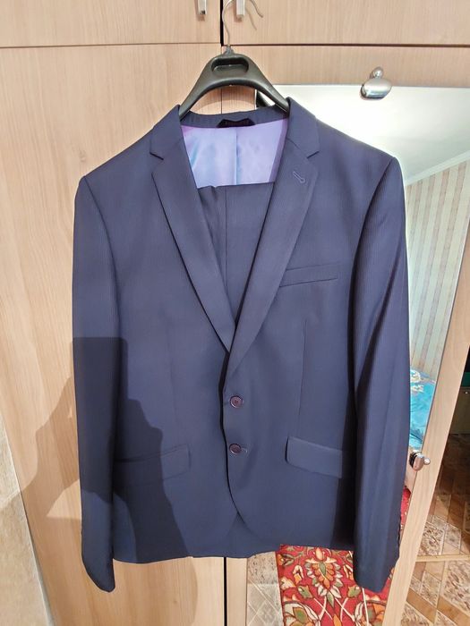 Продам новый костюм двойка