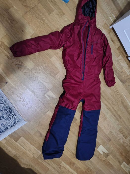 Salopeta ski mărimea 153-162,potrivită vârstei de +-14 ani.