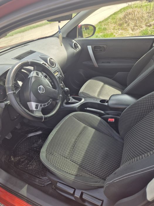 Nisan qashqai de vânzare