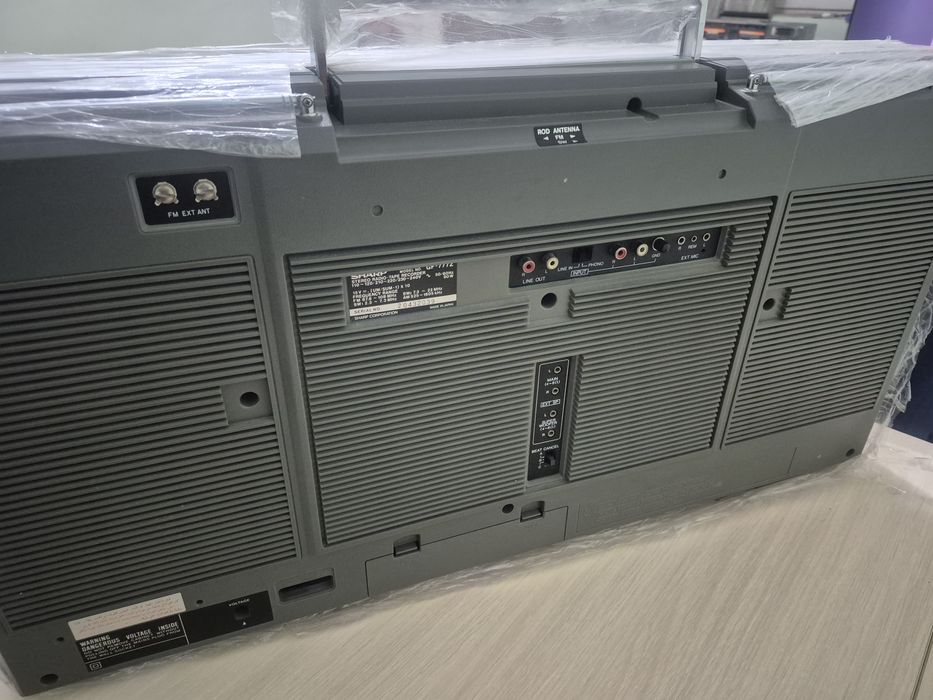 Кассетная магнитола Sharp