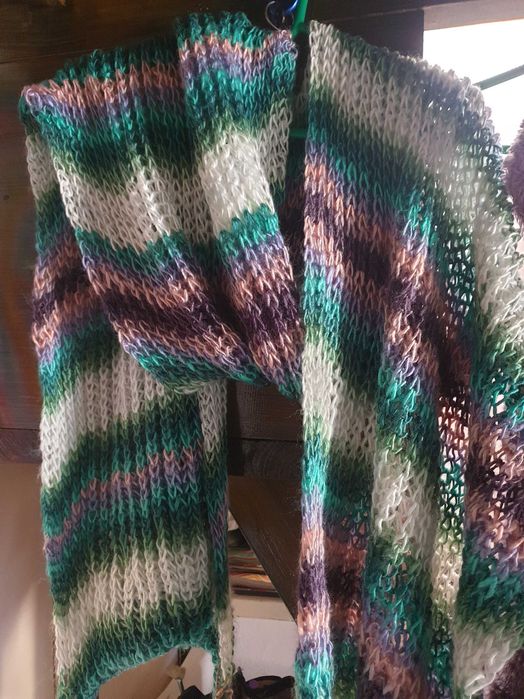 Ръчно плетен шал