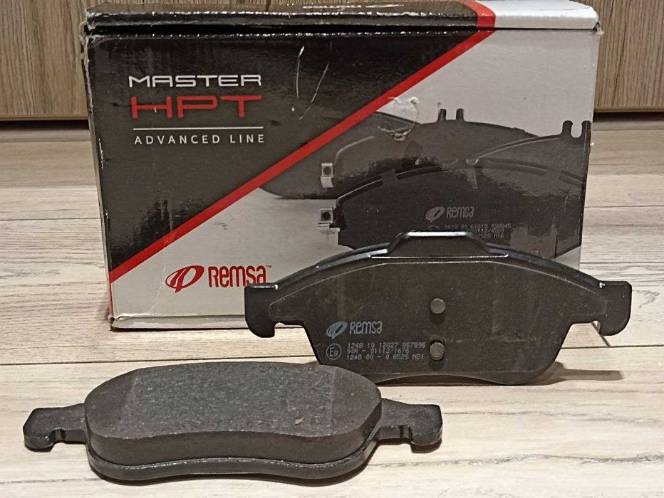 Передние колодки на Renault Duster/Nissan (Рено Дастер)