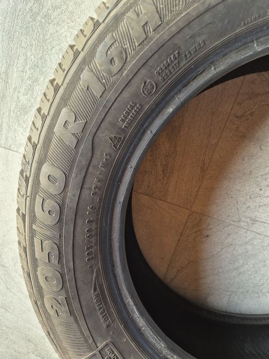 Vând cauciucuri 205/60/16 M+S set complet imp Germania