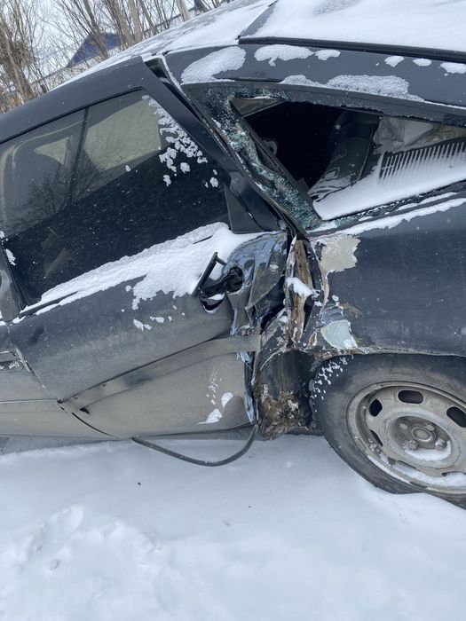 Продам опель вектра а Акпп и двиготель