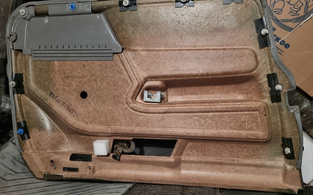 Дверные карты bmw e34