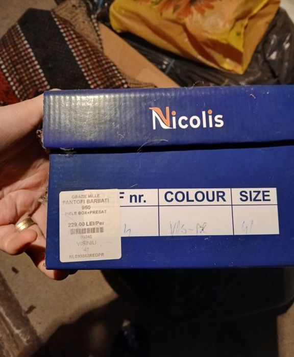 Pantofi bărbați!