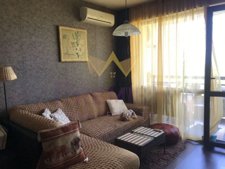 Тристаен в вилна зона Слънчев бряг