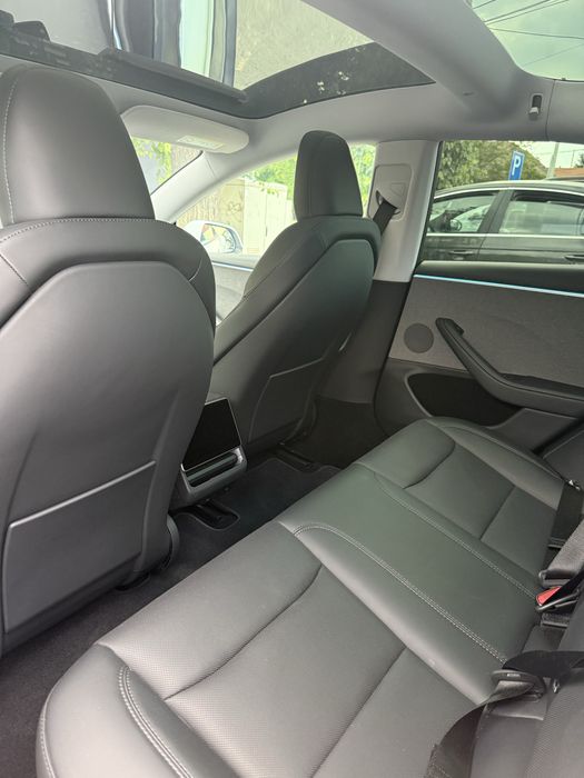 Tesla model 3 premium RWD