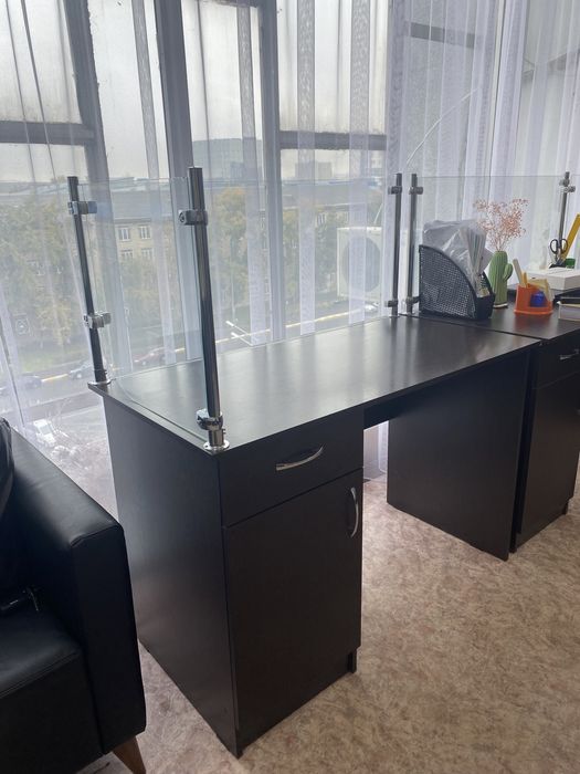 Продам офисные столы