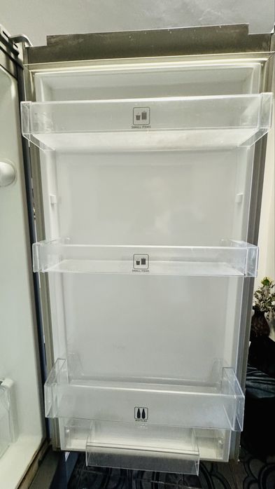 Frigider Whirlpool , vechime 5 ani