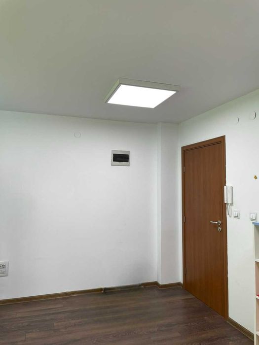 Дава се под наем Офис в София, Център - 37 кв.м за 363 € - Снимка #2