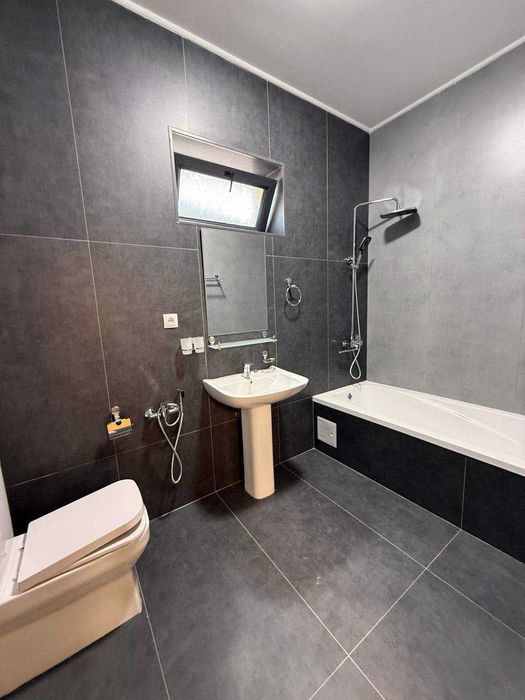 СРОЧНО Сдается уютный дом рядом Мирабад Авеню!