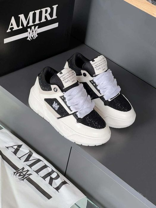 _Adidasii_Amiri_dama_