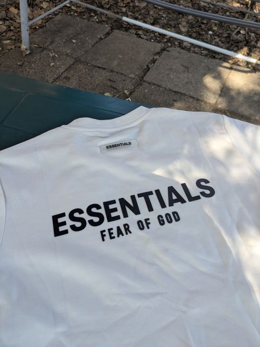 Compleu Fear Of God Essentials White (marime M)