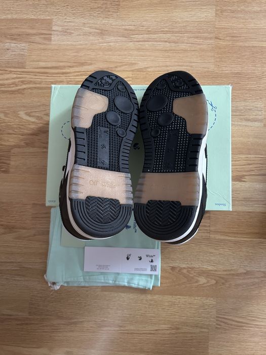 Vand sneakers marimea 43
