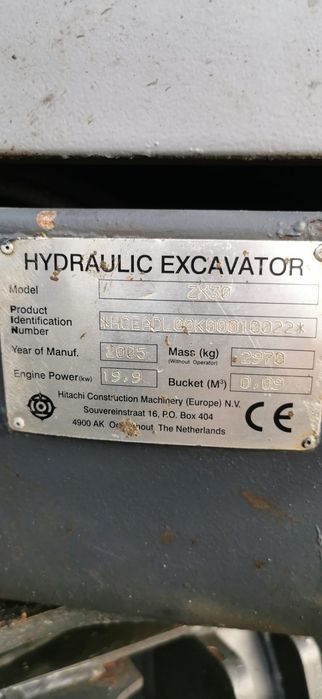 Vând, Închiriez miniexcavator Hitachi 3t.