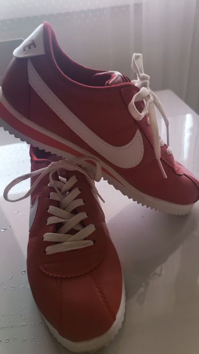 Дамски NIKE 38рр