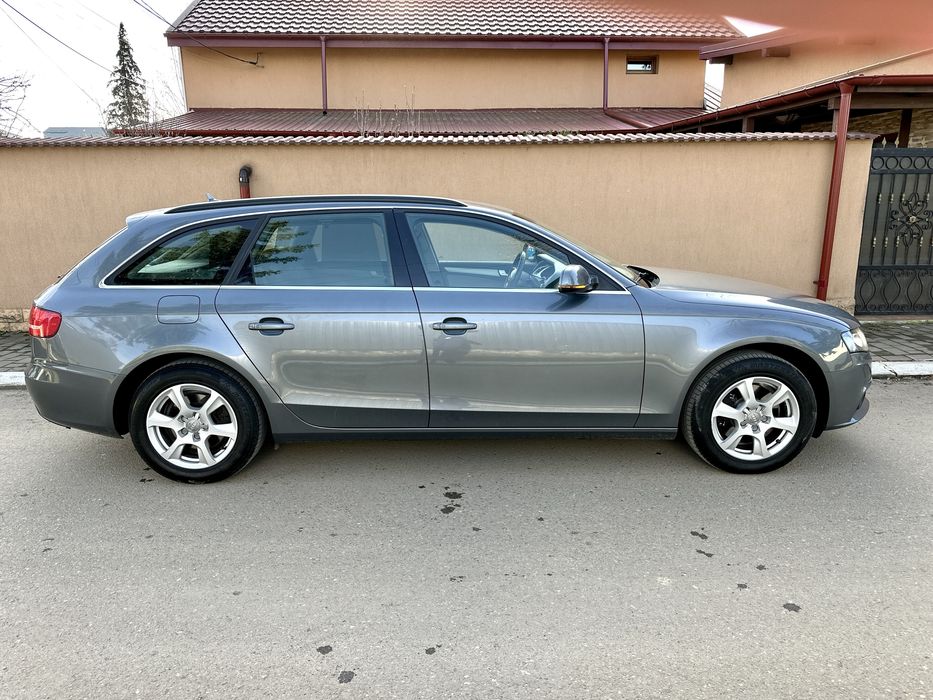 Audi A4 B8 2.0TDI 2012 EURO 5 // Full LED Bi-Xenon Piele Navi