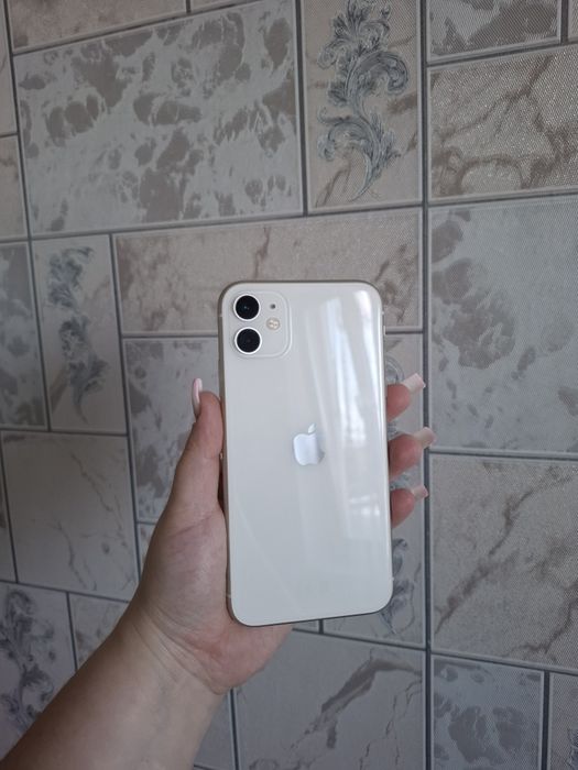 iPhone 1 1  128gb